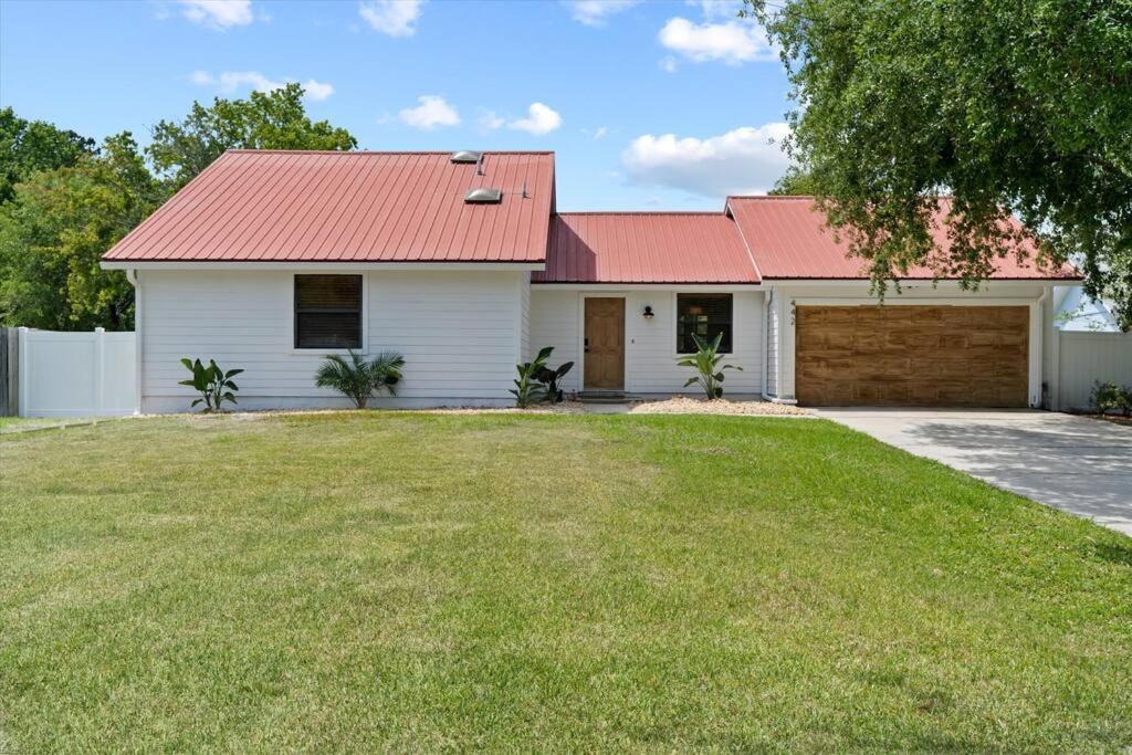 Spacious Home Near Beach, Large Yard, Game Room And Dog Friendly Jacksonville Esterno foto